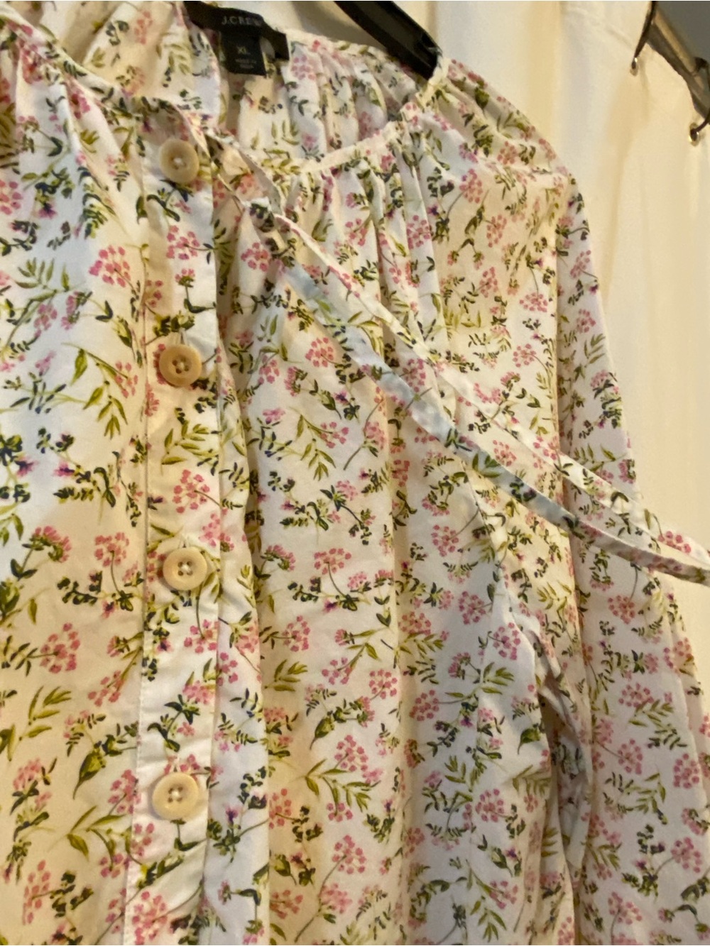 J Crew Button Down Peasant style Top. Flat Collar w/Tie at Top. Size XL. Cotton - Picture 2 of 11